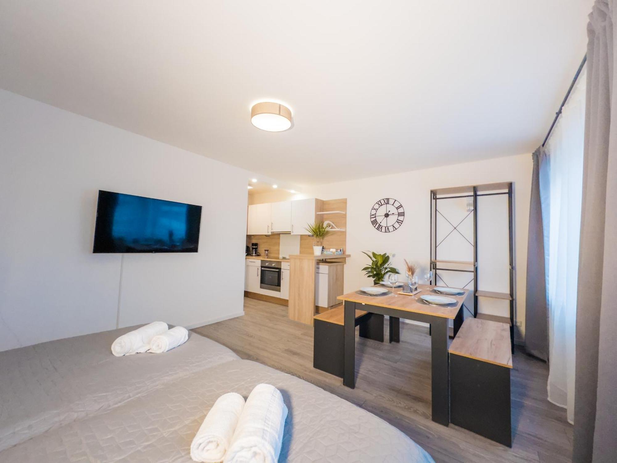 Immostay City Apartments - Modern & Wifi BRE Exterior photo